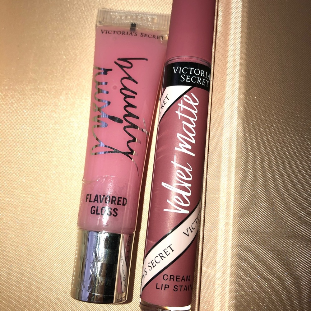 🔥SOLD🔥Victoria’s Secret lipstick and lipgloss